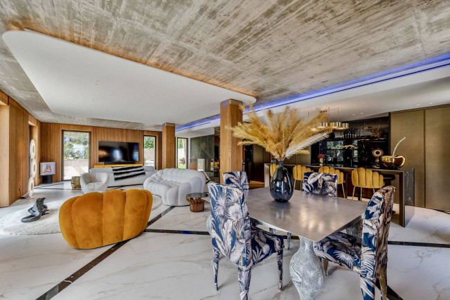 Villa for sale in Alassio