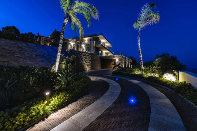 Villen/Häuser zum kaufen in Alassio