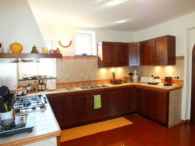 Вилла в продажа в Alassio