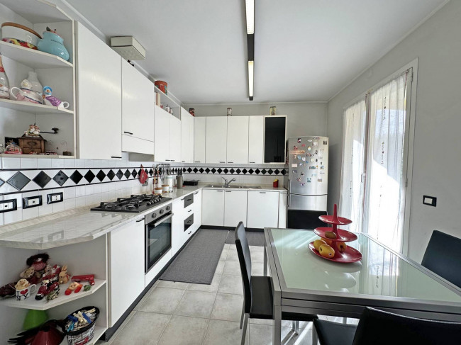 Villa for sale in Bordighera