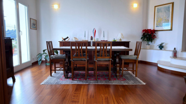 Вилла в продажа в Alassio