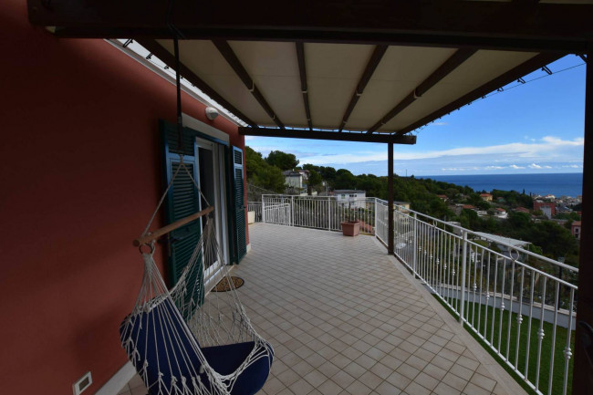 Вилла в продажа в Alassio