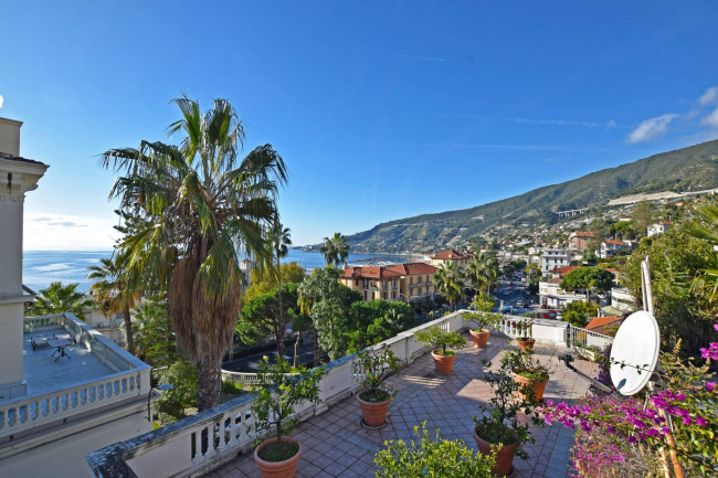 Appartamento in vendita a Ospedaletti