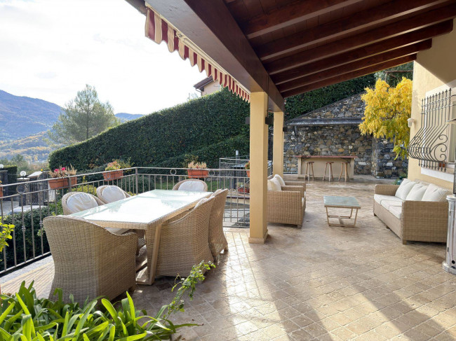 Villen/Häuser zum kaufen in Garlenda