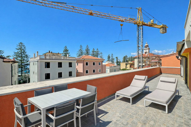 Apartment for sale in Bordighera