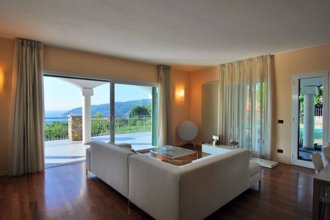 Villen/Häuser zum kaufen in Andora