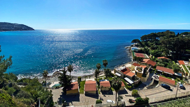 Villa for sale in Bordighera