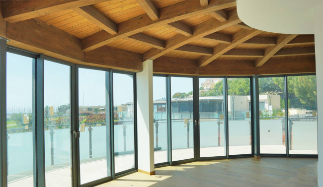 Appartamento in vendita a Santo Stefano al Mare