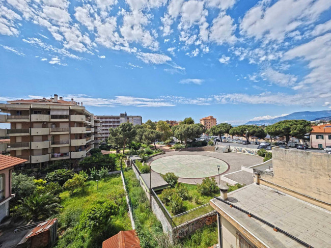 Appartamento in vendita a Vallecrosia
