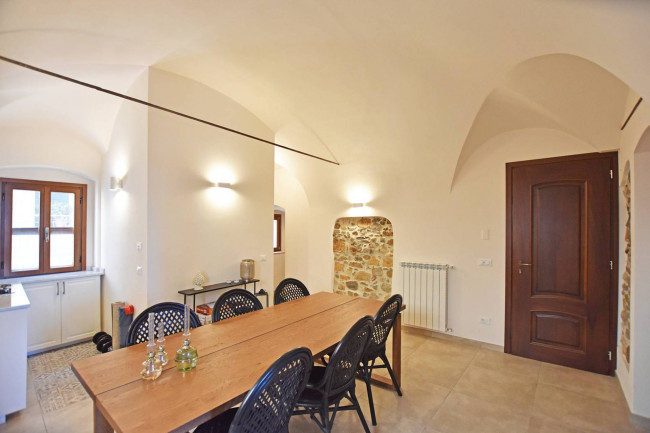 Casa di paese in vendita a Sanremo