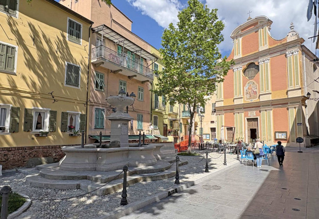 Casa di paese in vendita a Sanremo