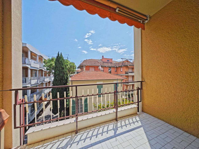 Квартира в продажа в Bordighera