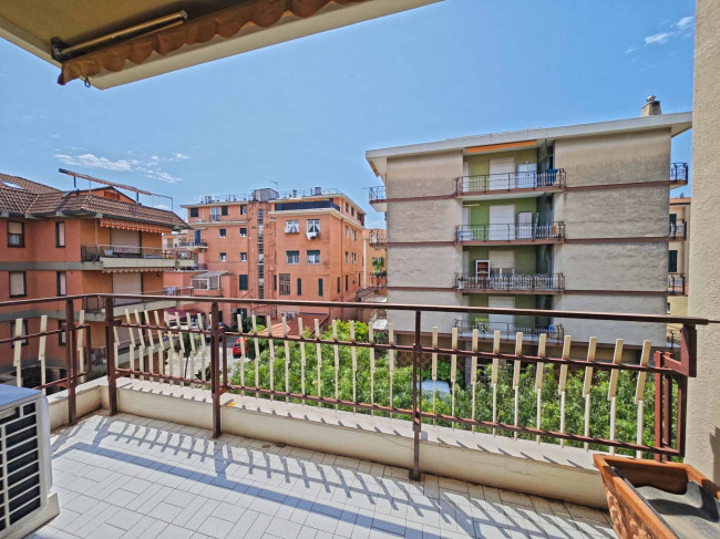 Квартира в продажа в Bordighera