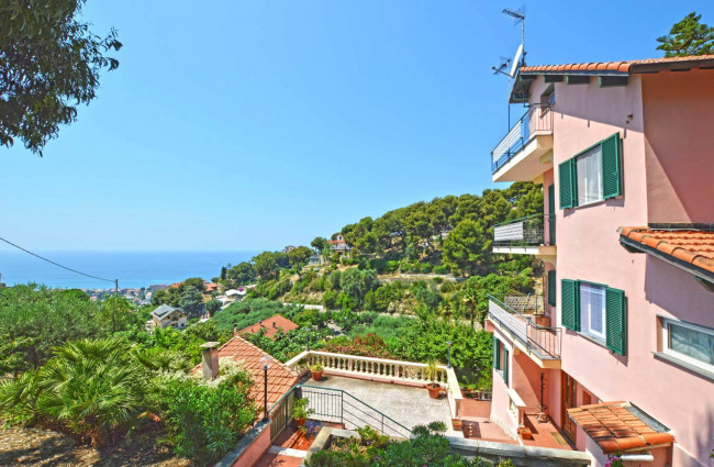 Villa à vendre à Bordighera