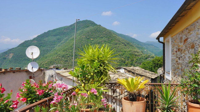 Appartamento in vendita a Montalto Carpasio