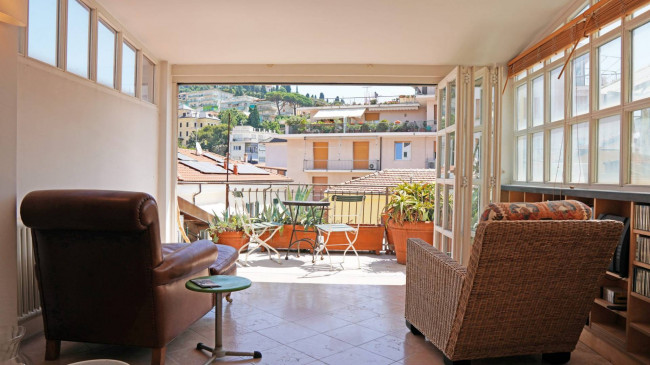 Appartamento in vendita a Imperia
