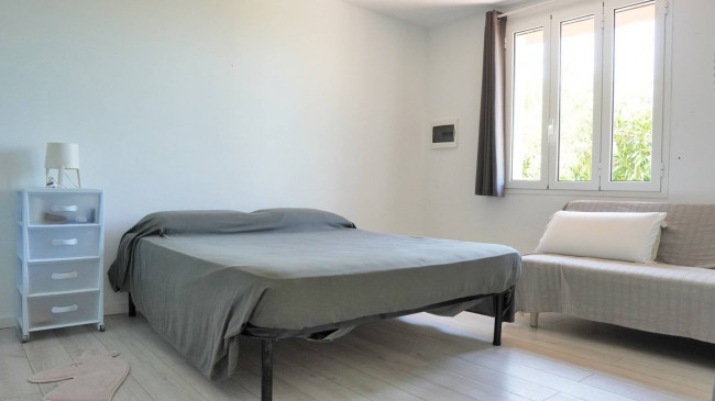 Villen/Häuser zum kaufen in Santo Stefano al Mare