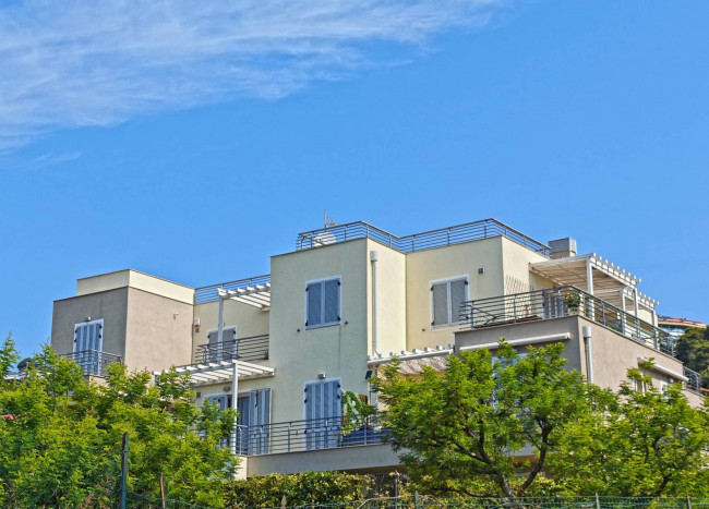 Appartamento in vendita a Bordighera
