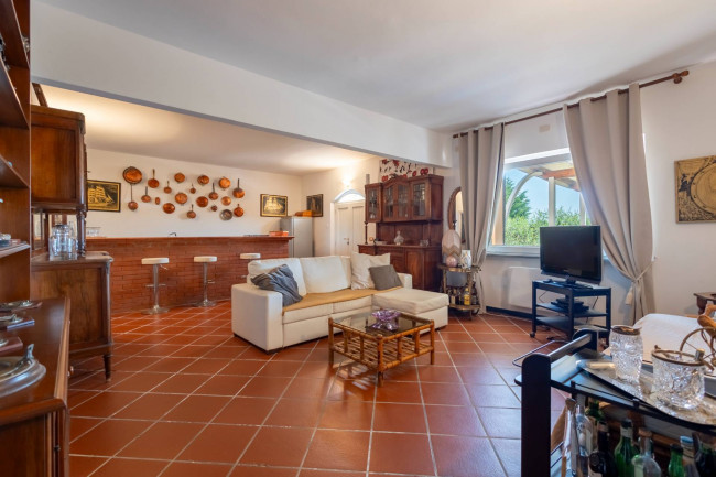 Villa à vendre à Noli