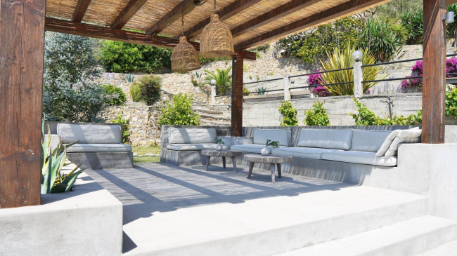 Villa for sale in Imperia