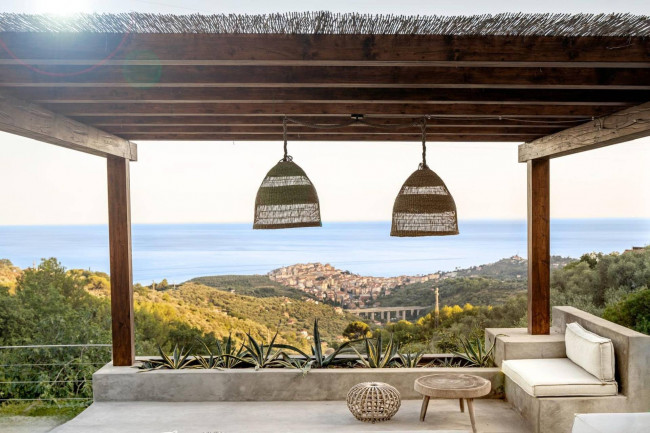 Villa for sale in Imperia