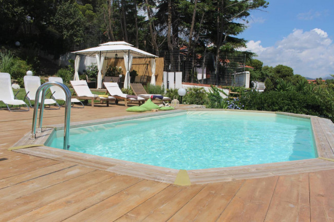 Villen/Häuser zum kaufen in Imperia