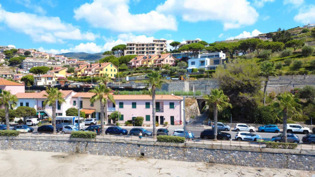 Appartamento in vendita a Santo Stefano al Mare