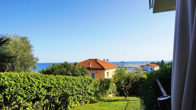 Apartment for sale in Cipressa
