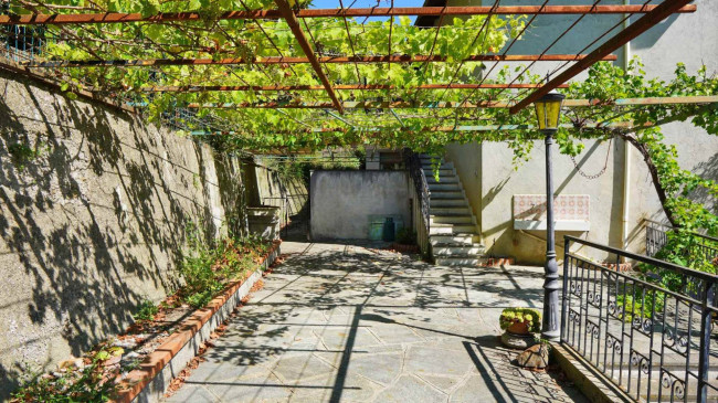 Casa di paese in vendita a Borgomaro