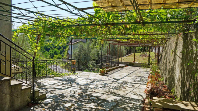 Casa di paese in vendita a Borgomaro