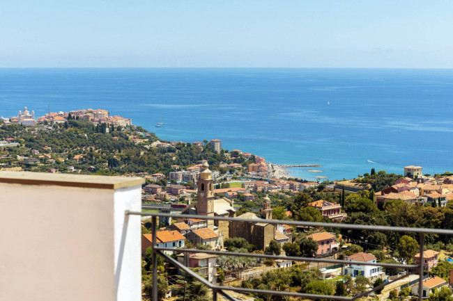 Villa in vendita a Imperia