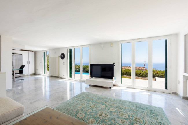 Villa in vendita a Imperia