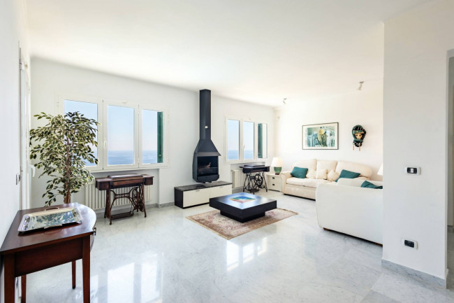 Villa in vendita a Imperia