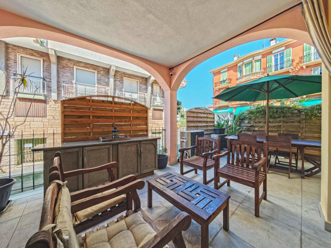 Квартира в продажа в Bordighera