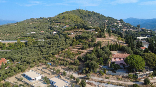 Villa in vendita a Imperia