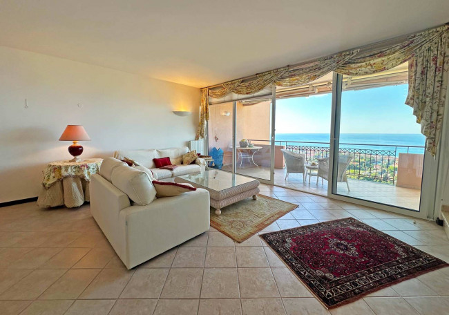 Appartamento in vendita a Bordighera