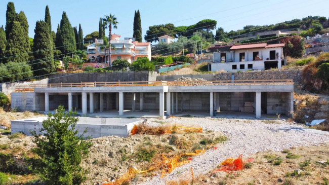 Villa in vendita a Bordighera