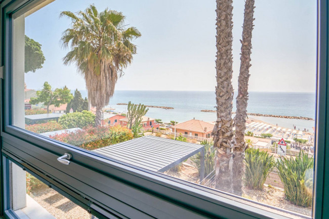 Wohnungen zum kaufen in Santo Stefano al Mare