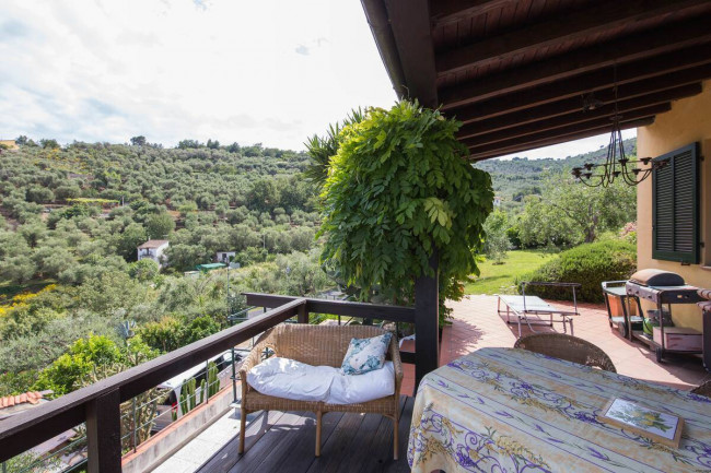 Villa for sale in Diano Marina