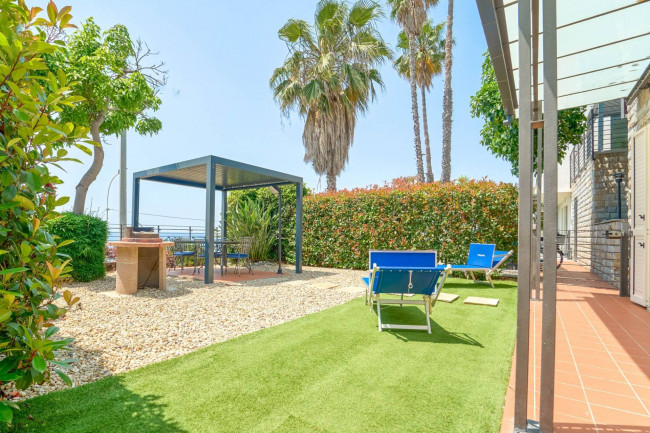 Apartment for sale in Santo Stefano al Mare