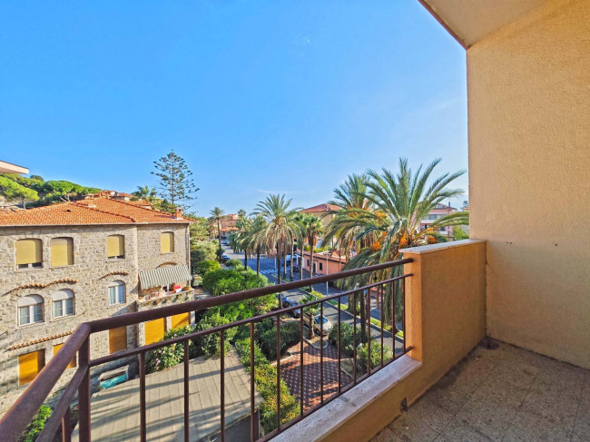 Appartamento in vendita a Bordighera