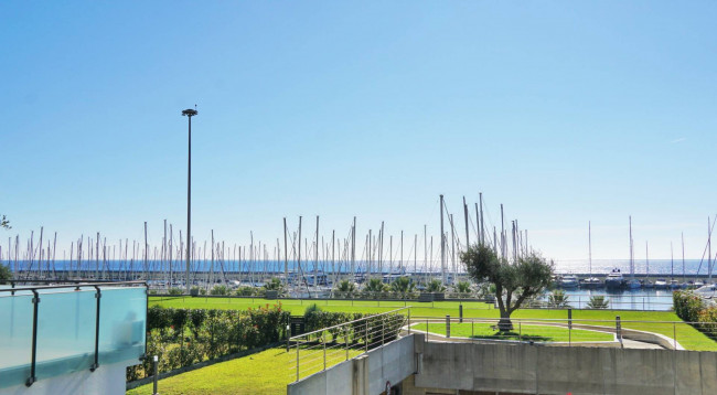 Appartamento in vendita a Santo Stefano al Mare