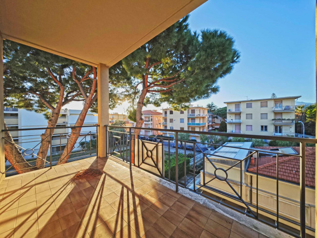 Квартира в продажа в Bordighera