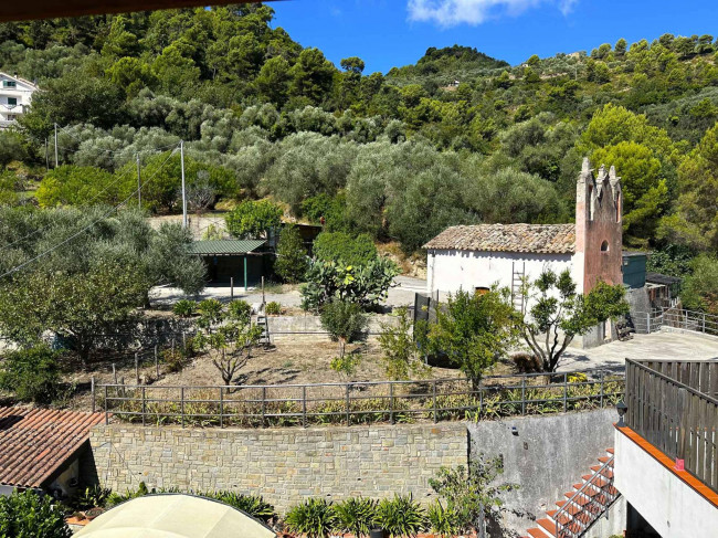 Villen/Häuser zum kaufen in Camporosso