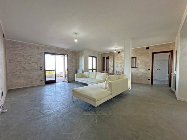 Вилла в продажа в Camporosso