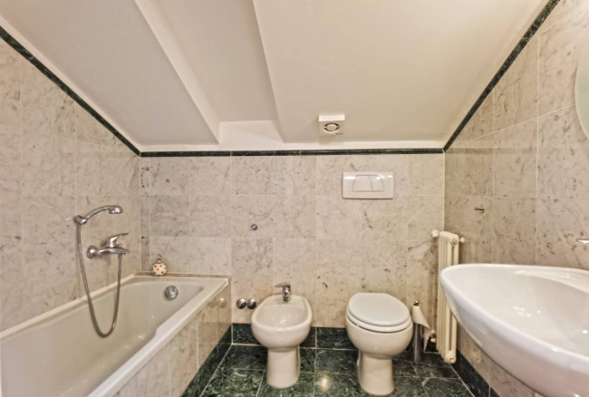 Квартира в продажа в Bordighera