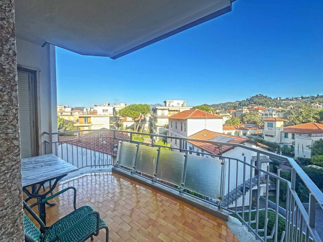 Appartamento in vendita a Bordighera