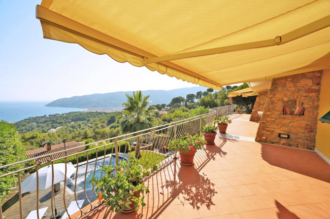 Villa à vendre à Andora