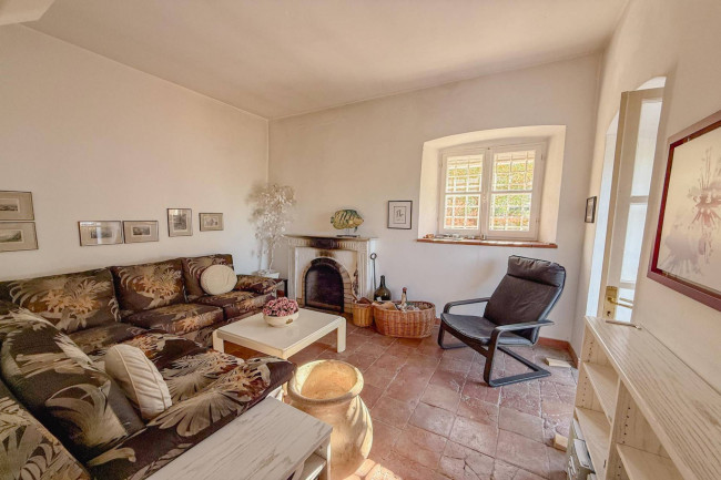 Villa for sale in Andora