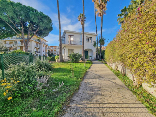 Villa à vendre à Sanremo